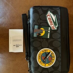 Authentic double zip coach zip travel organizer with travel patches